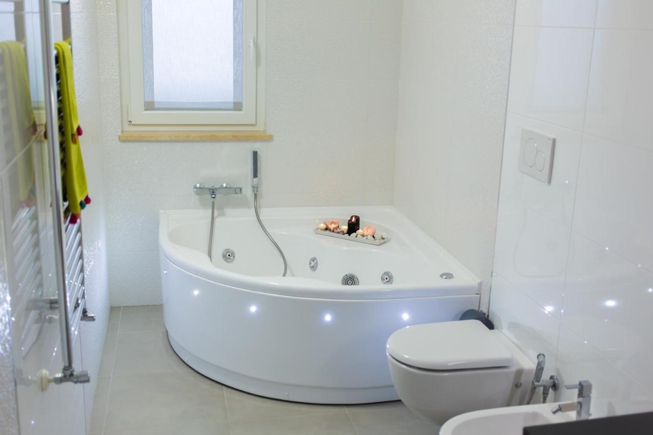 Sea View Apartment Monopoli Zewnętrze zdjęcie